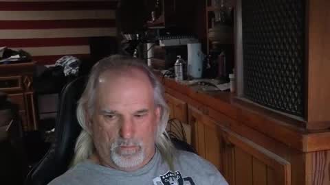 themasseure1 online show from May 1, 5:10 am