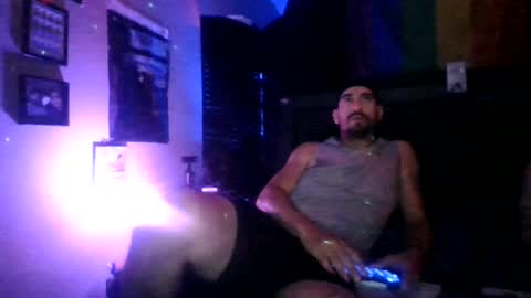 theone4209 online show from August 3, 8:35 am