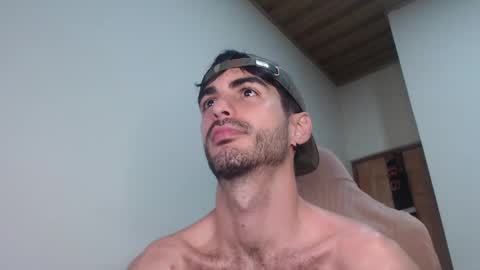 Santiago Enrique online show from April 28, 3:11 am