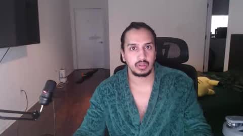 Vampiro online show from April 27, 1:24 am