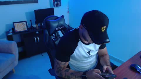 thiago_420 online show from June 2, 11:28 pm