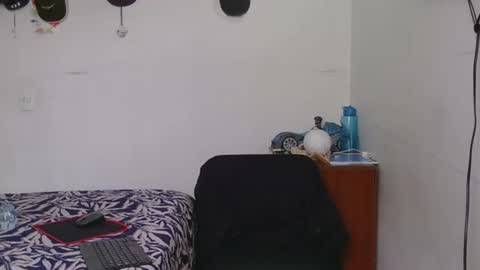 thiago_happy online show from July 7, 4:22 pm