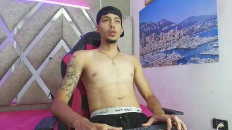Thiago online show from May 31, 2:01 am