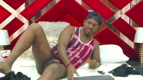 Thiago online show from August 1, 9:47 pm
