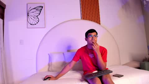 thiagovega_ online show from July 22, 4:04 am