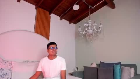 thiagovega_ online show from July 29, 5:06 am