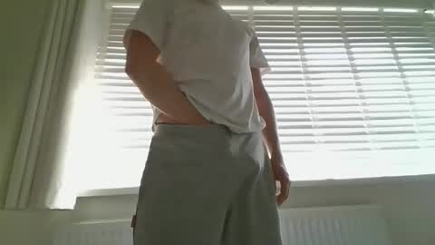 thickcocka13x online show from May 28, 5:44 pm