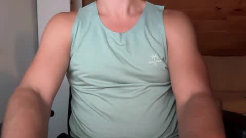 thickcockjock1017 online show from July 11, 6:04 am