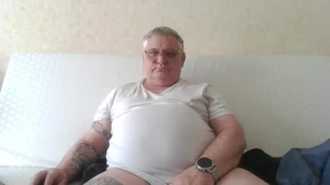 Thierrysymp online show from May 15, 5:21 pm