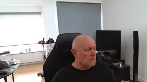 thomas315627 online show from May 18, 1:06 pm
