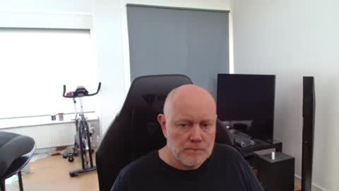 thomas806035 online show from August 1, 12:26 pm