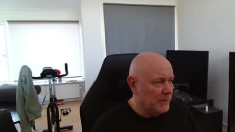 thomas806035 online show from July 20, 11:56 am