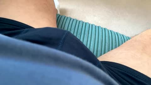 thomas_b7 online show from May 30, 8:58 am