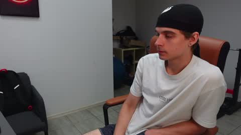 THOMAS BRONS online show from June 25, 5:12 am