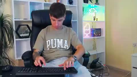 thomas_edisonn online show from July 26, 12:24 pm
