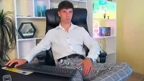 thomas_edisonn online show from August 5, 11:04 am