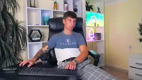 thomas_edisonn online show from August 9, 12:44 pm