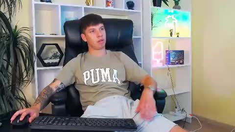 thomas_edisonn online show from July 29, 10:14 am