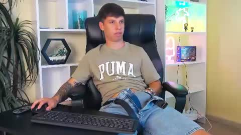 thomas_edisonn online show from August 6, 12:22 pm