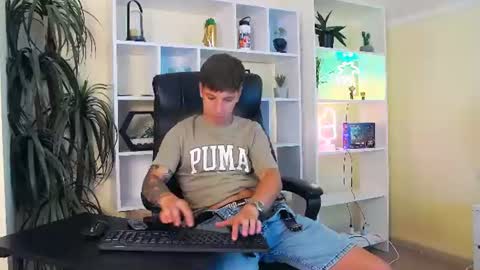 thomas_edisonn online show from August 7, 1:07 pm