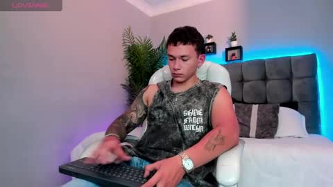 Thomas online show from May 7, 4:29 pm