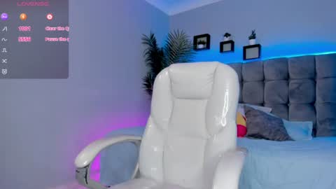 Thomas online show from June 20, 2:22 pm