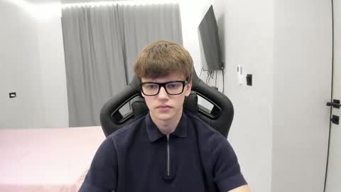 Tomas online show from May 6, 8:42 pm