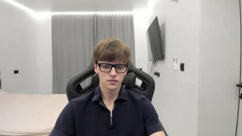 Tomas online show from May 2, 6:54 pm