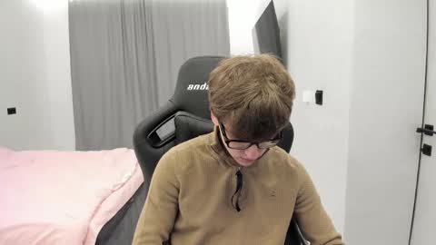 Tomas online show from May 10, 1:40 am