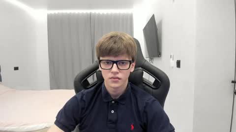 Tomas online show from April 29, 5:30 pm