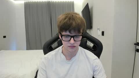 Tomas online show from May 18, 2:12 pm