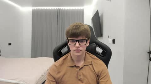 Tomas online show from April 30, 5:31 pm