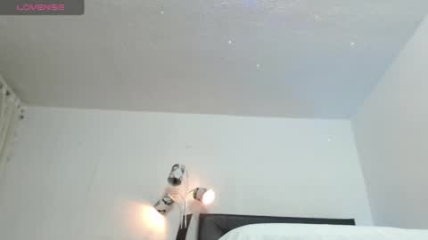 thomasjons online show from May 21, 3:13 am