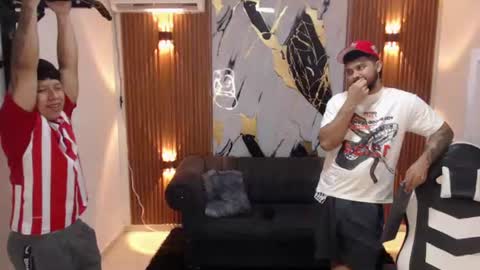 thomson_hot01 online show from June 17, 5:20 am
