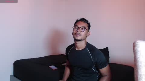 Thong online show from July 10, 5:59 pm