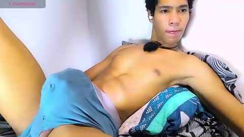 thonyxxx_ online show from July 2, 3:45 am