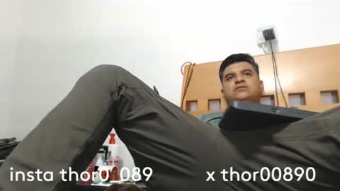 thor0200 online show from May 4, 12:34 am