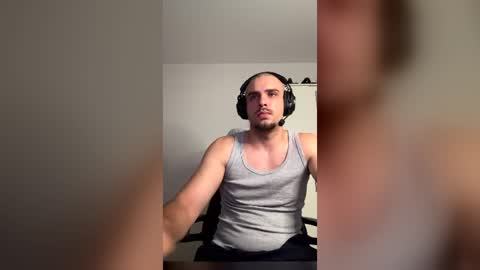 thorodinson03 online show from July 17, 11:44 pm