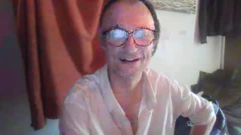 tiddles12345 online show from May 23, 11:15 am