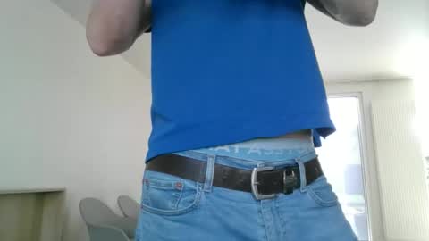 tigerjow941808 online show from April 25, 2:25 pm