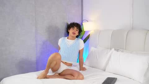 timmyshy online show from May 15, 5:15 am