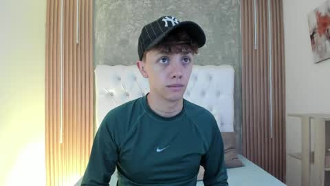 Timothy 21 years old online show from May 3, 8:33 pm