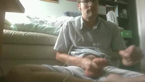 titlovercums online show from May 6, 4:51 pm