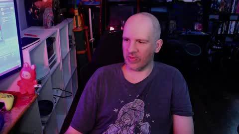 TK Maconn online show from April 27, 7:19 pm