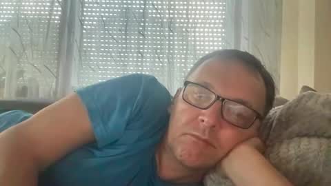 Tom online show from August 5, 5:51 pm