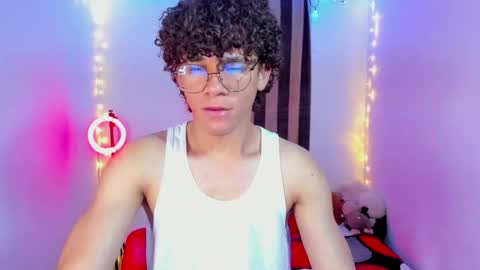 Tom Blue online show from May 12, 3:15 am