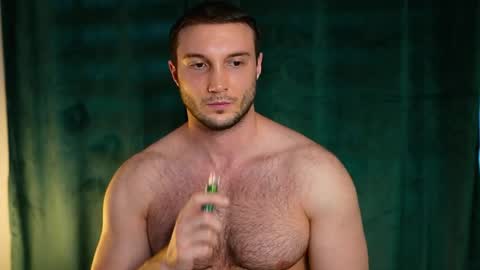 Tom online show from May 20, 4:57 pm
