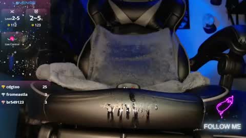 tom_kio online show from July 2, 12:42 am