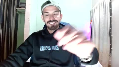 tomas gerauld. make me happy with 10000 tokens online show from May 20, 3:02 am