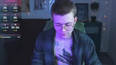 tomas_norton online show from May 5, 9:04 pm